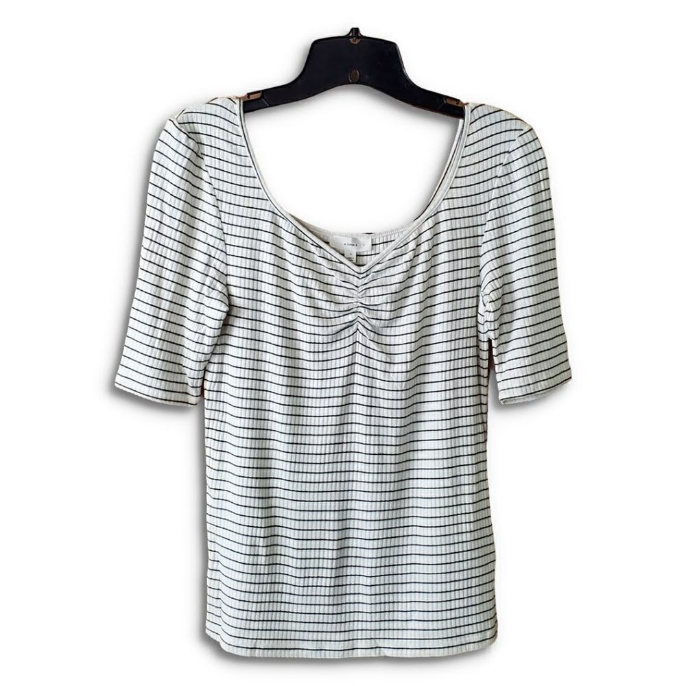💎226 a loves a V neck White and black Short Sleeve Stripe Ribbed Top